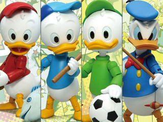 Illustration for article titled Donald Duck Seems Furious About These Fabulous New Duck Tales Figures